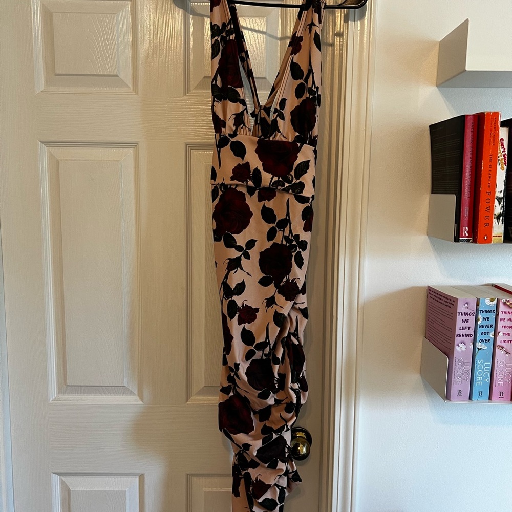 Floral Print V-Neck Dress - PrettyLittleThing